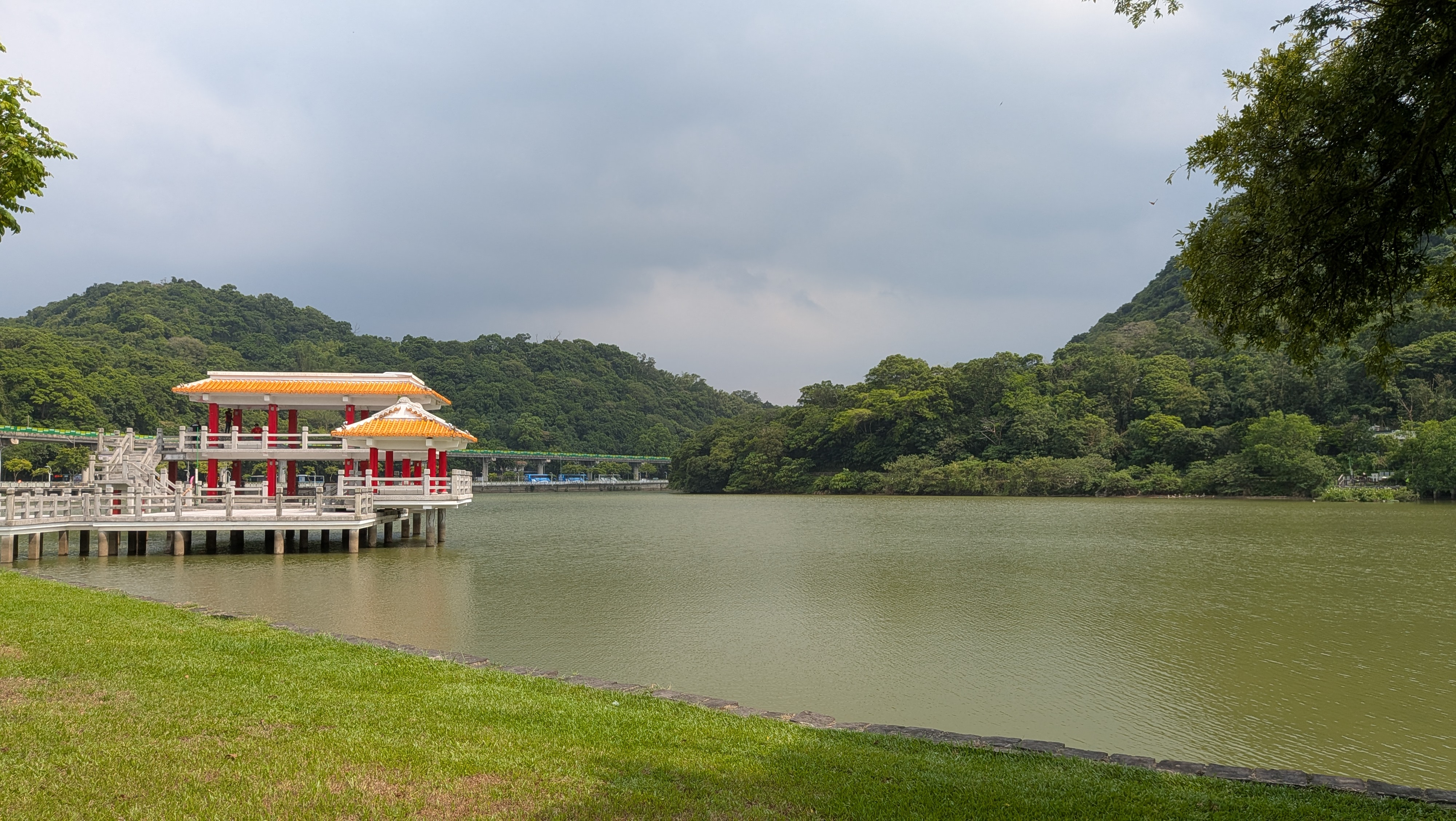 Dahu Park - jezero